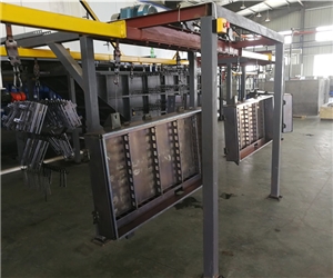 新能源汽(qì)車部件浸泡電(diàn)泳陶化