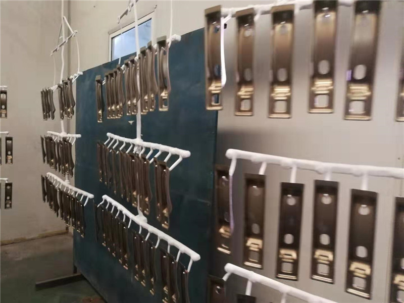 15五金件陶(tao)化