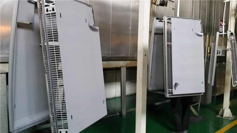 14鋅鐵合金噴(pen)塑陶化